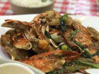 Affordable Seafood Dinner at Cheng Chau Seafront. 
