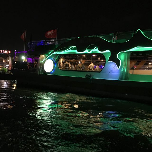 曼谷夜市: ASIATIQUE河濱碼頭夜市