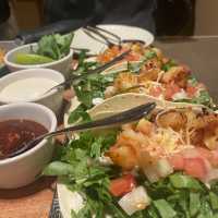 연말 크리스마스 분위기가 물씬 풍기는 타코 맛집🌮