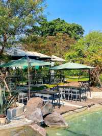 Nives - นิฟส์ Cafe and Bar