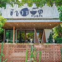 Kaosoy Bangsaen ข้าวซอยบางแสน