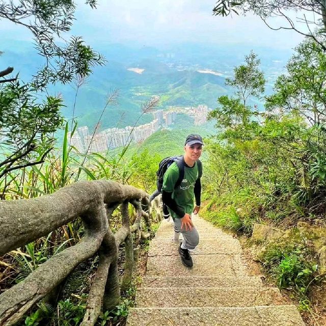 The most famous mountain in Shenzhen! ⛰️ 