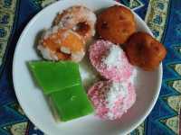 AWESOME MALAY FOOD & KUIH