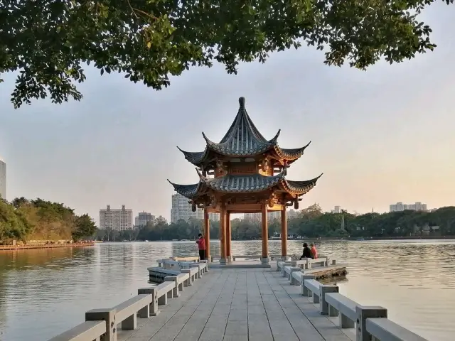 Relaxing at the West Lake Park in Fuzhou! 