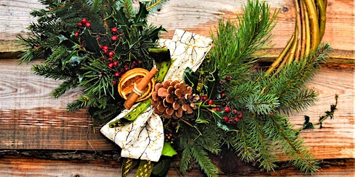 Gweithdy Torch Nadolig / Christmas Wreath Workshop Bore / Morning | Y Stiwdio