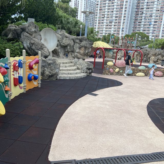 【親子放電好去處】恐龍公園｜坪石遊樂場