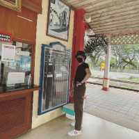 ความประทับใจสถานีรถไฟบ้านกรูด ติดทะเล