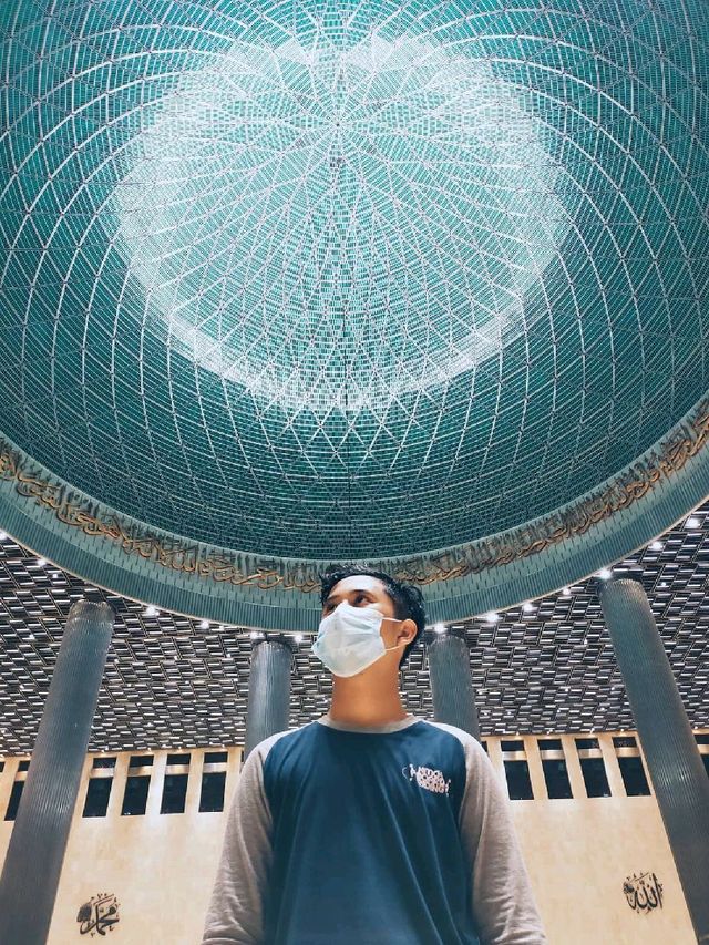 Marvel at Istiqlal Mosque