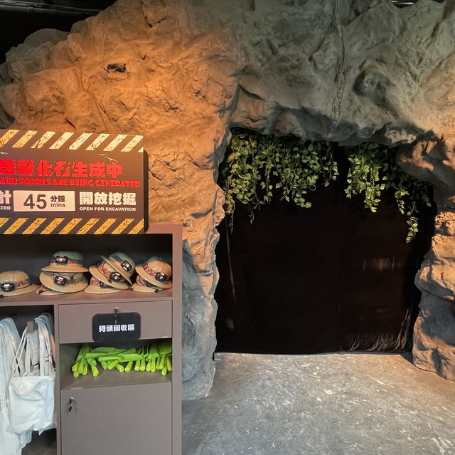 “Jurassic x The Dinosaur Park” Exhibition 