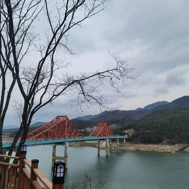 제천 여행 필수코스 옥순봉 출렁다리