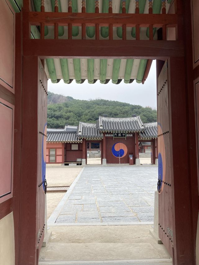 역사와 전통이 느껴지는 화성행궁