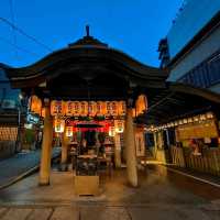 【大阪 法善寺横丁】いちばん美しい黄昏時の法善寺さん✨