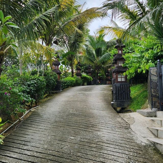 Warung Bonda Rumah Hutan Terapi Alam