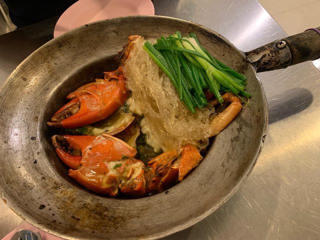 📍曼谷美食。回味無窮粉絲煲 Somsak Claypot Crab @Lat ya。