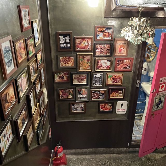 영국 분위기 물씬, 로즈앤크라운 펍