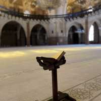 Al Fateh Grand Mosque in Bahrain