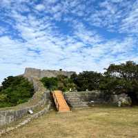 【沖縄・本島】絶景‼️海に囲まれた城跡