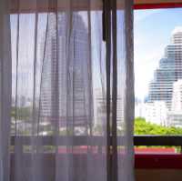 Bandara Suites Silom