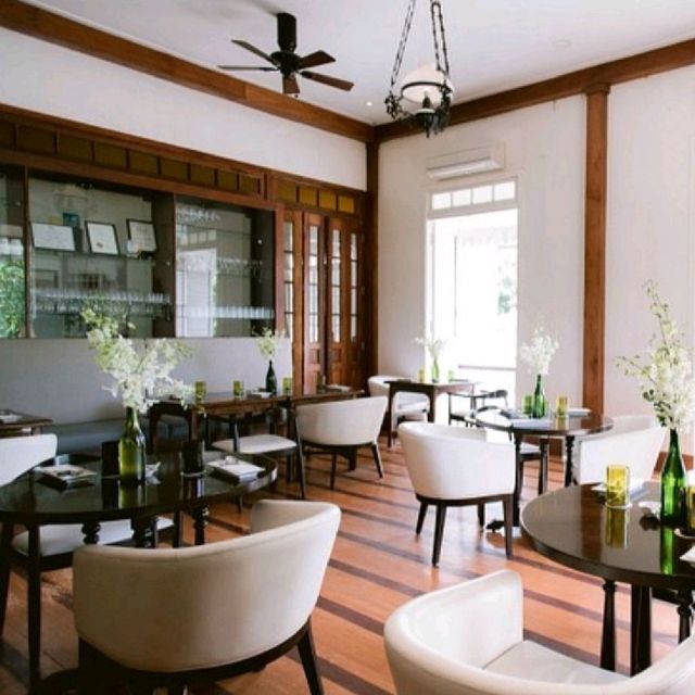Romatic Restaurant 