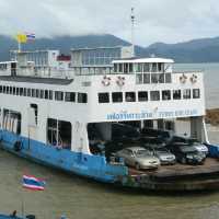 ท่าเรือเฟอร์รี่อ่าวธรรมชาติ