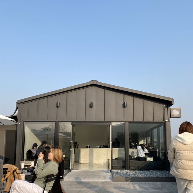 행궁동 루프탑 카페 ‘그래비테이트’
