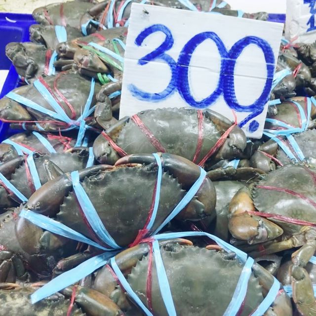 เที่ยวพัทยา บุกตลาดลานโพธิ์ ของดีราคาถูกคุ้มคะ