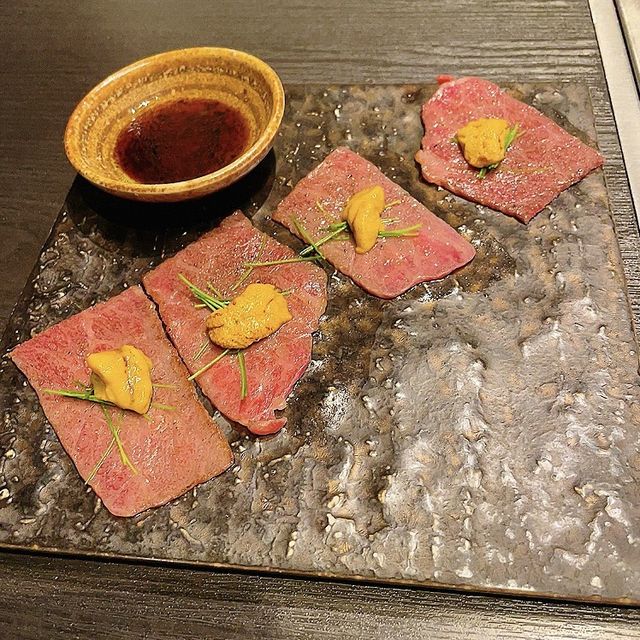 みなとみらい　最高級黒毛和牛が食べられる焼肉　《ドラゴンカルビ》