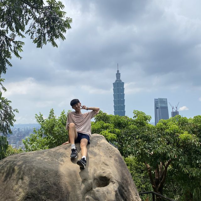 《台北》都市中的淨土—象山親山步道！