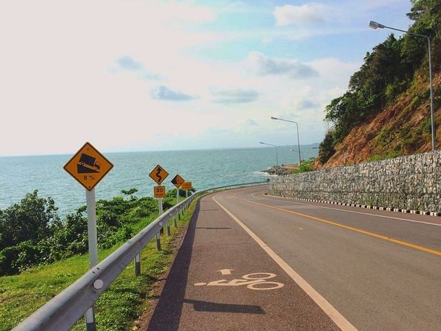 จุดชมวิวสุดฮิตริมทะเล​ จันทบุรี​ 