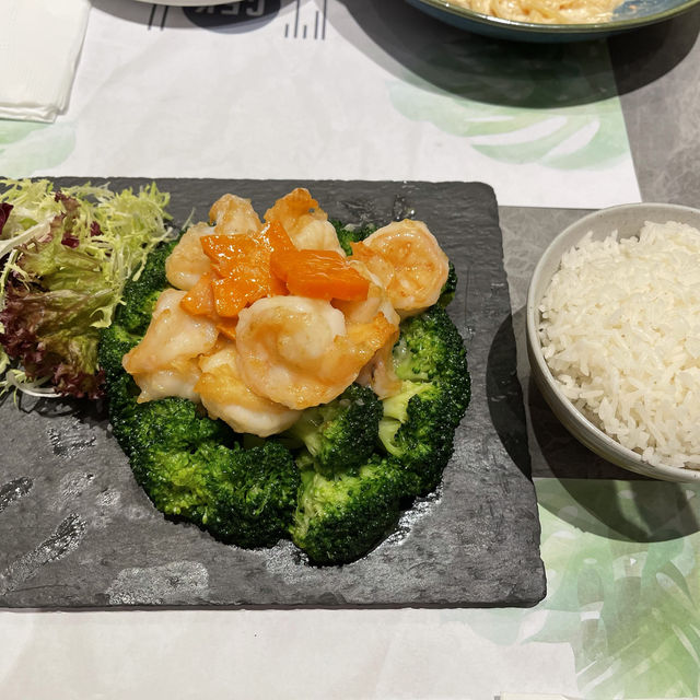 舒適的中西合壁餐廳🥰 舒適的中西合壁餐廳🥰