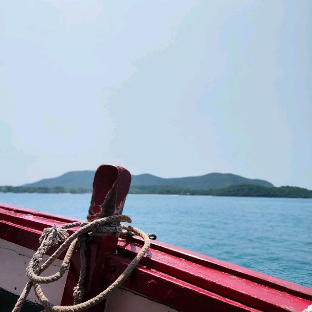 เกาะแสมสาร ทะเลสวย ไกล้กรุงเทพ