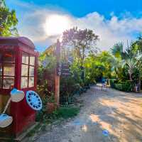 The Antique Riverside Resort ชิลล์ริมแม่น้ำ