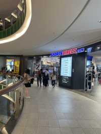 large shopping center in jb (mid valley)