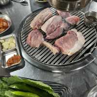 [제주 서귀포 맛집] 흑돼지가 무한리필? "흑돈퍼주는집"