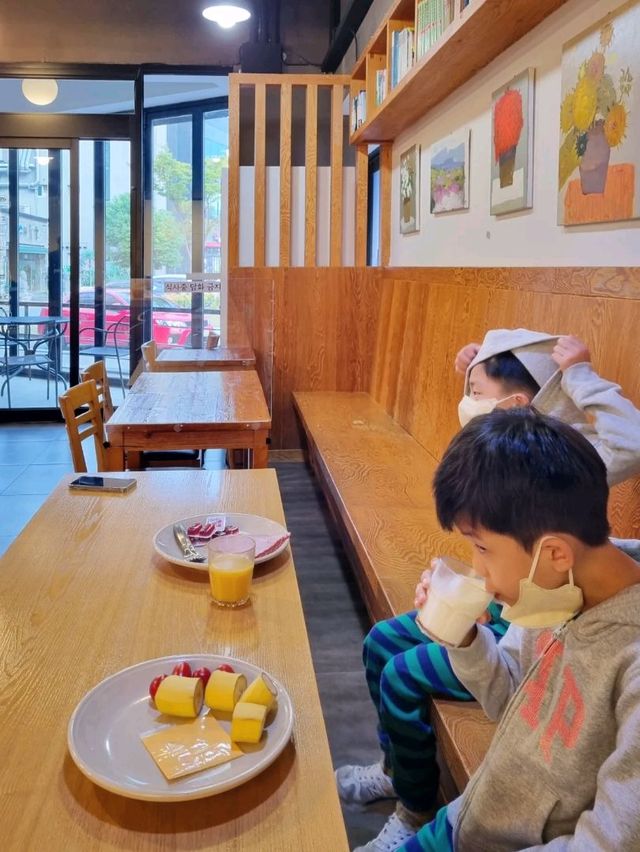 유토피아 가족관광 호텔 조식당 리뷰