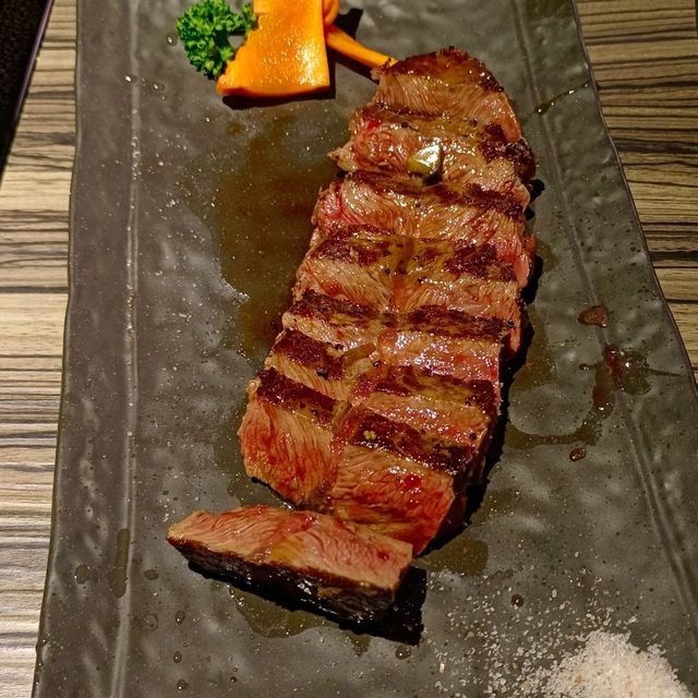 【台北吃到飽】狂野麻神麻辣火鍋，有現煎牛排的麻辣鍋吃到飽耶！