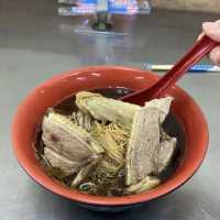 ［台中市/大甲］ 正兄弟當歸鴨肉麵線🦆｜大甲鎮瀾宮美食 當歸喝起來很順口 鴨肉多 CP值很高🤤 
