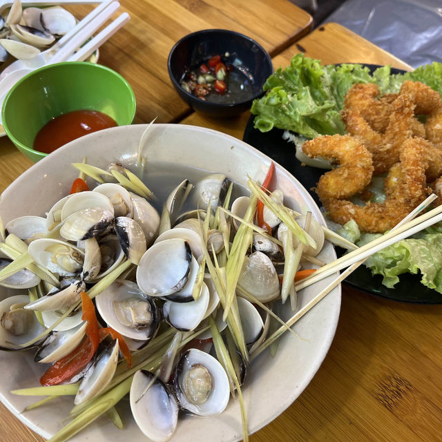 다양한 메뉴를 골고루 먹을 수 있는 맛집👍