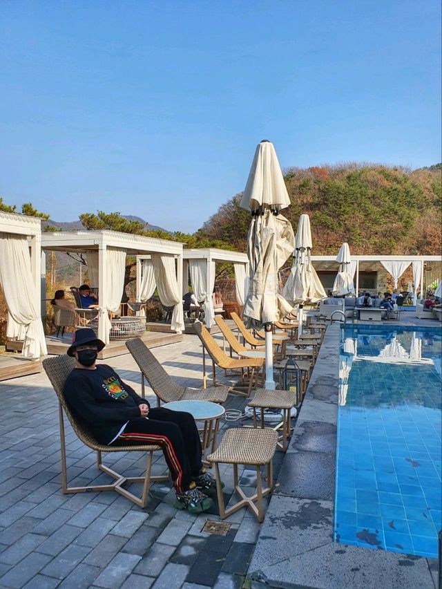 계룡산이 보이는 동학사 카페 공주 라루체☕️