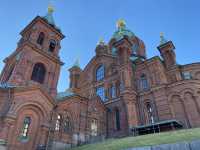 芬蘭🇫🇮 赫爾辛基 山坡上的烏斯佩斯基大教堂