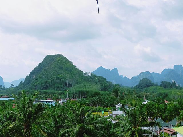 Baan Phuvara Retreat แช่จากุซี่ ชมหมอก 