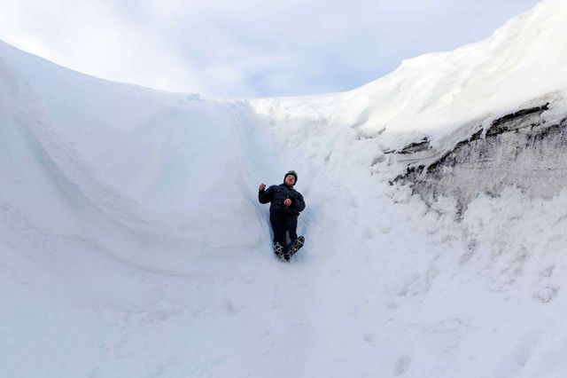 Interstellar Crossing Vatnajökull