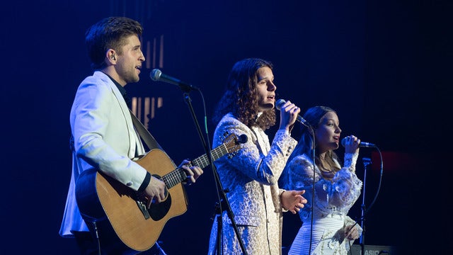 Girl Named Tom - One More Christmas Tour 2023 (Fort Wayne) | The Clyde