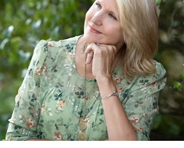 Intimate Psychic Medium Event with Lauren Robbins, Seen on TV * 20 People | The Spiritual Path with Lauren Robbins LLC