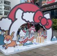 小型三麗鷗聖誕宴會，超萌聖誕樹和水晶燈飾-西門play樂購町