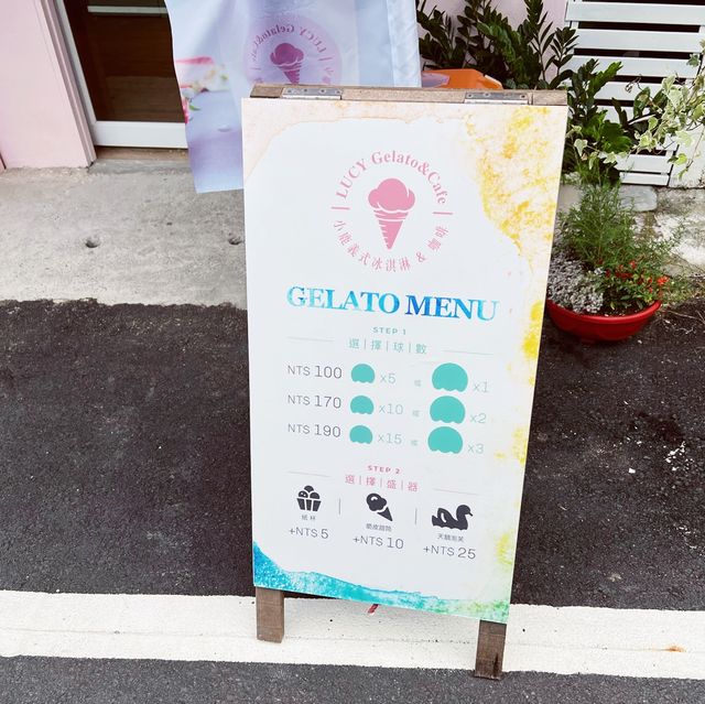 粉紅拍照網美店｜小鹿義式冰淇淋｜少女心噴發