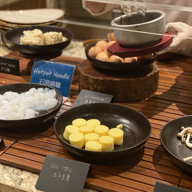 Dinner buffet at one of my fave HK hotels 
