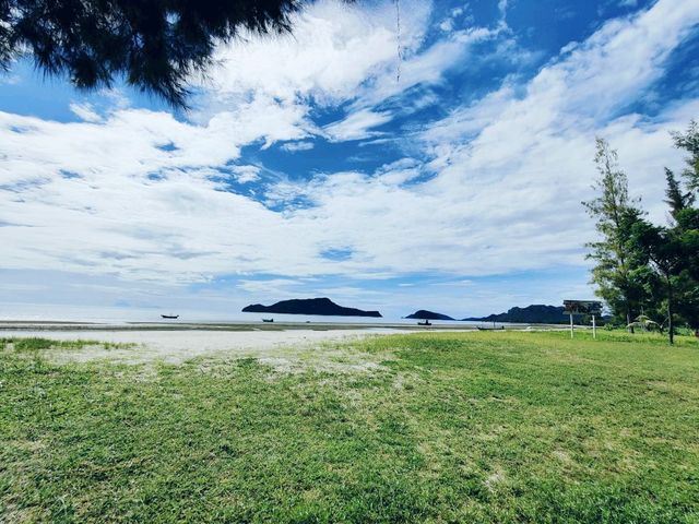 รีสอร์ทสวยริมชายหาด วาริน่า รีสอร์ท