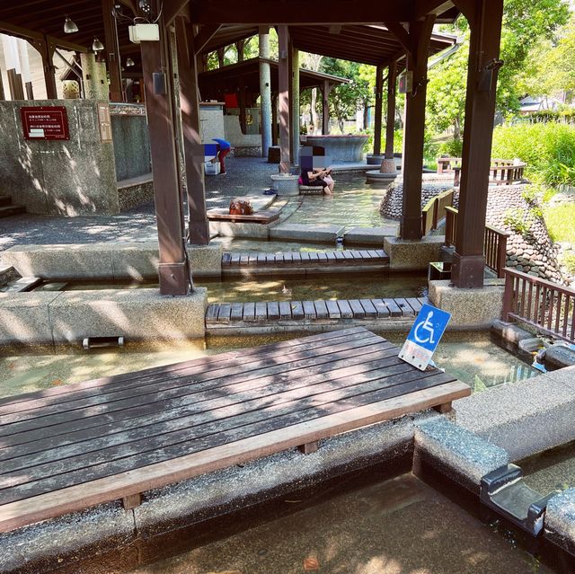 礁溪溫泉公園｜邊聽音樂邊泡足湯