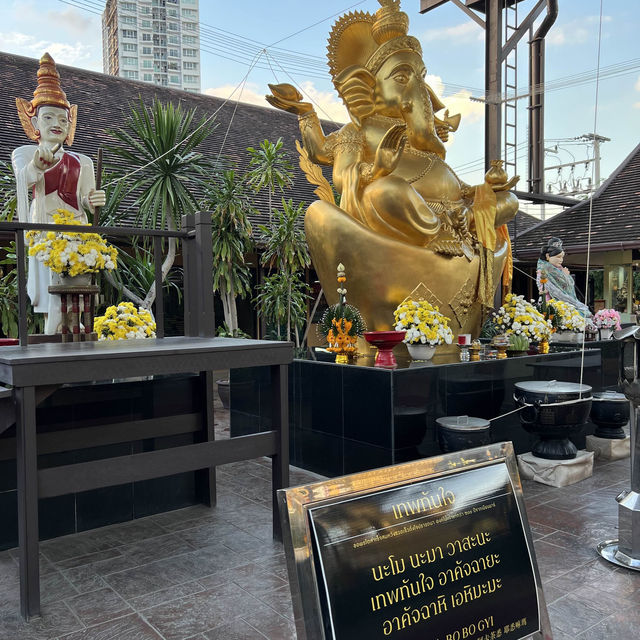 ไหว้พระขอพร🙏🏻
